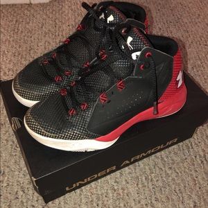 under armor basketball shoes